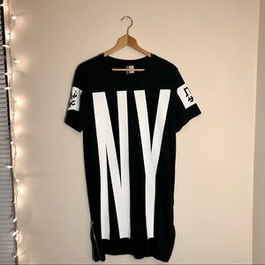 H&M Divided New York extra long tee men’s small